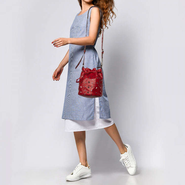 Red valentino bucket online bag