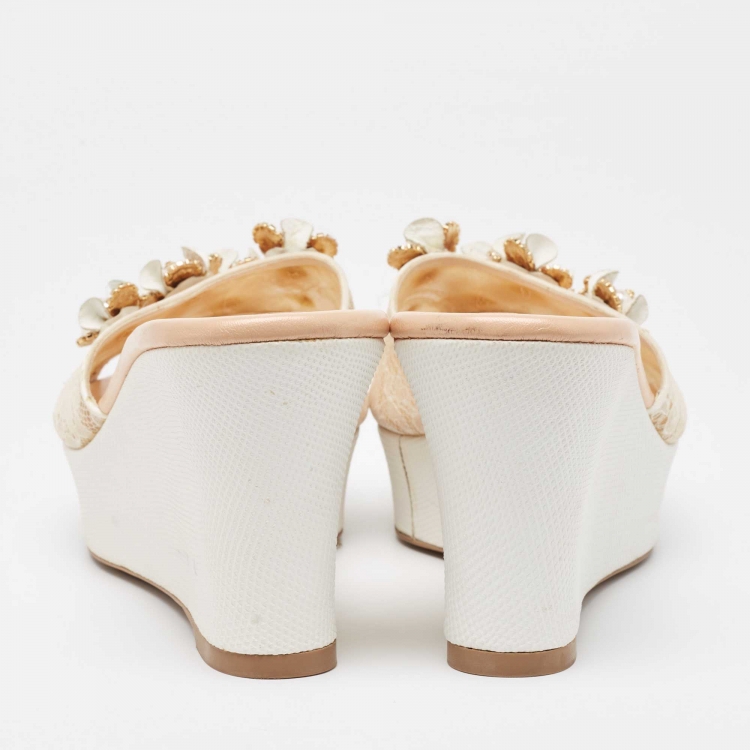 Pre Owned René Caovilla Beige/White Leather Floral Embellished Wedge Sandals Size 39