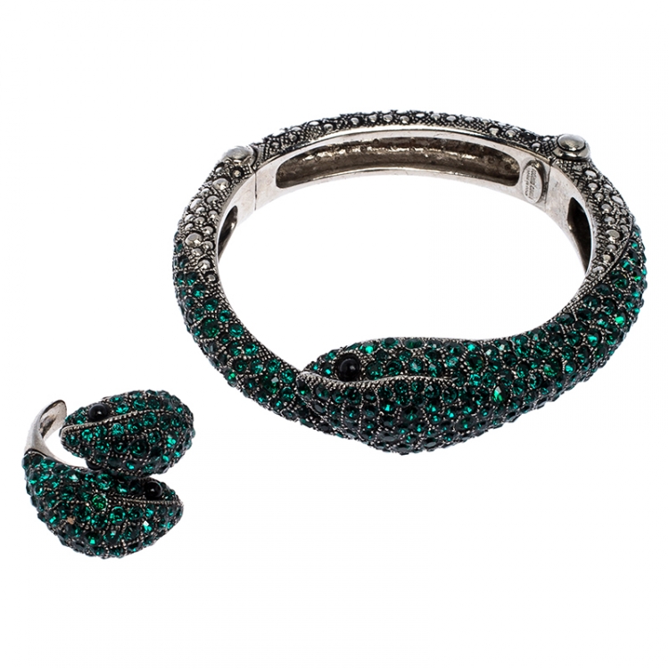 Pre Owned Roberto Cavalli Green Crystal Embellished Serpenti Bracelet and Ring Set 