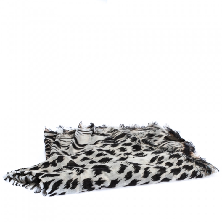 Pre Owned Roberto Cavalli Multicolor Animal Print Cashmere Blend Square Scarf 