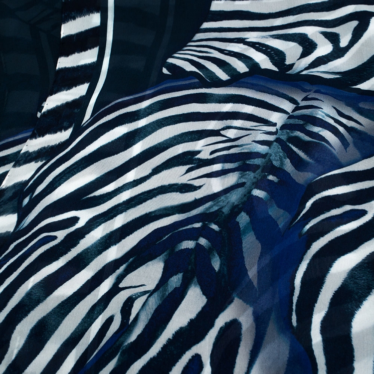 Pre Owned Roberto Cavalli Blue & White Abstract Print Silk Scarf