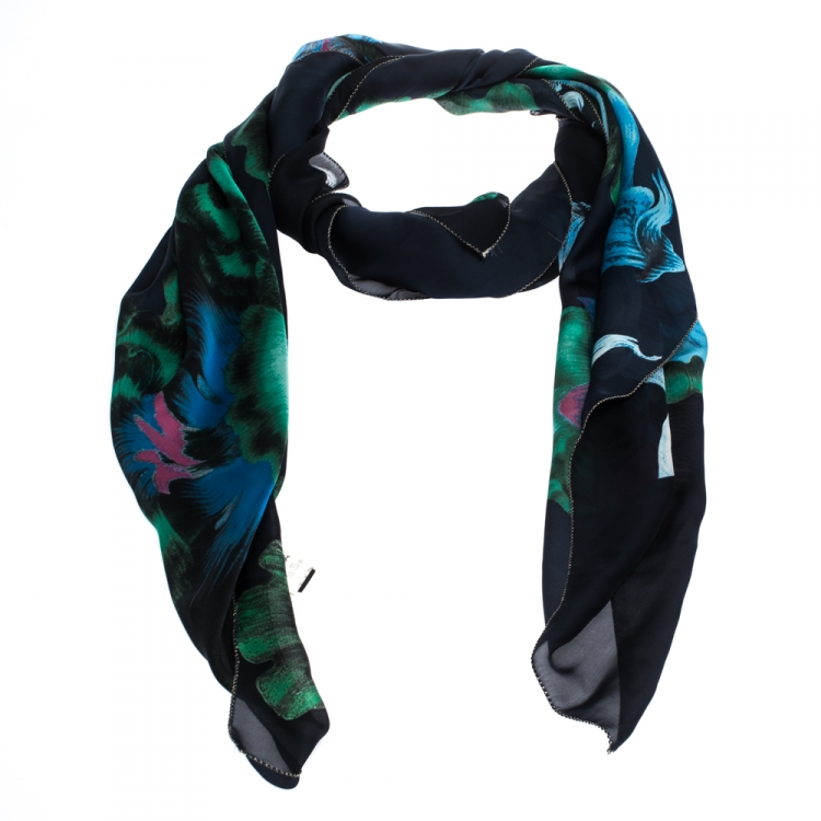 Pre Owned Roberto Cavalli Multicolor Floral Printed Silk Square Scarf 