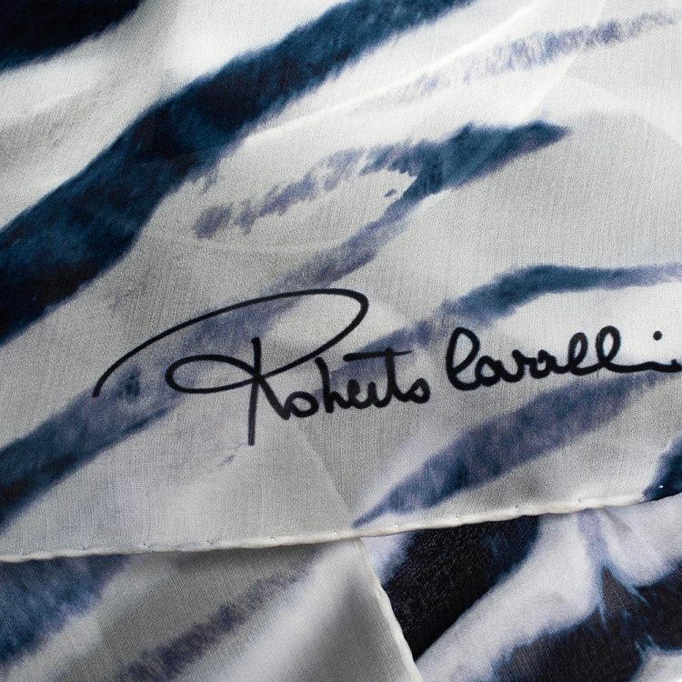 Pre Owned Roberto Cavalli Blue & White Tiger Printed Silk Scarf