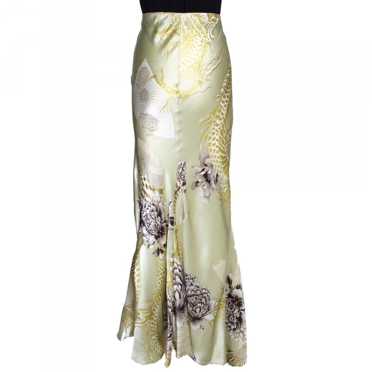 Pre Owned Roberto Cavalli Pale Green Dragon Print Silk Satin Flared Maxi Skirt L