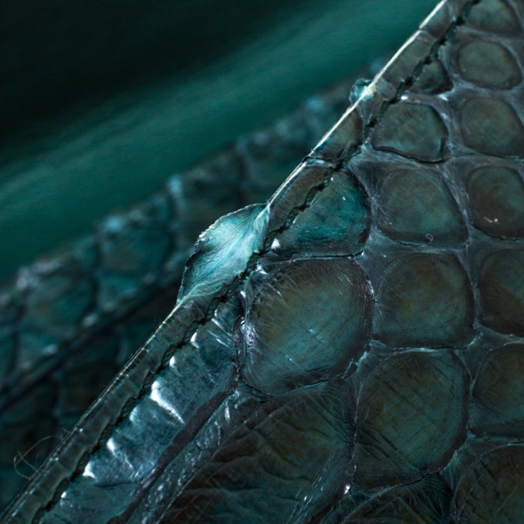 Pre Owned Roberto Cavalli Green Python Serpent Chain Clutch
