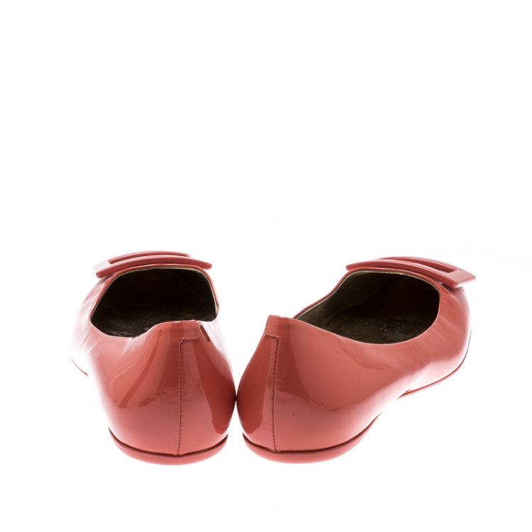 Pre Owned Roger Vivier Coral Pink Patent Leather Gommette Ballet Flats Size 39