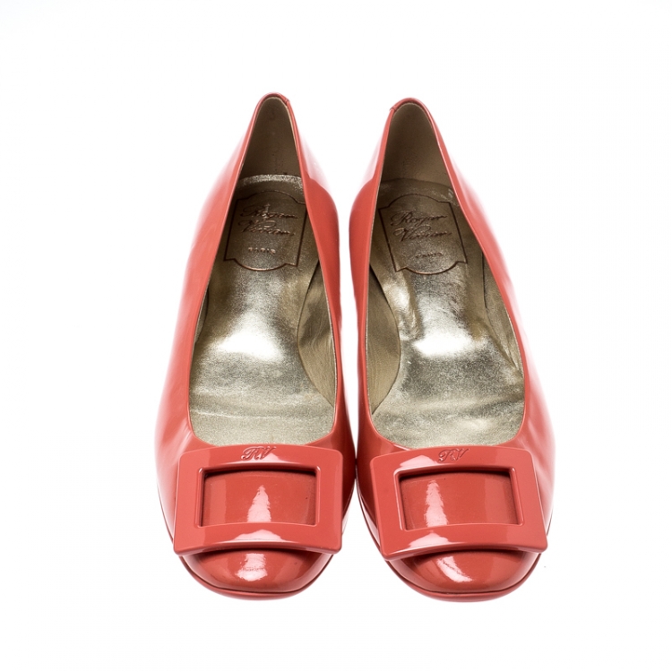 Pre Owned Roger Vivier Coral Pink Patent Leather Gommette Ballet Flats Size 39