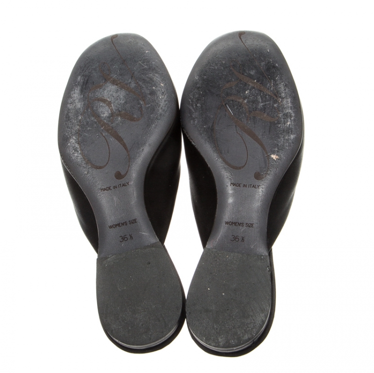 مملوكة مسبقًا Roger Vivier Black Satin Crystal Embellished Flat Slide Mules Size 36.5