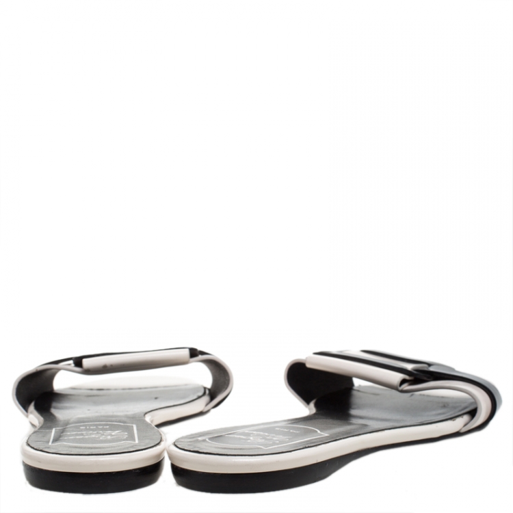 Pre Owned Roger Vivier Cream/Black Leather Pilgrim De Jour Flat Slides Size 39