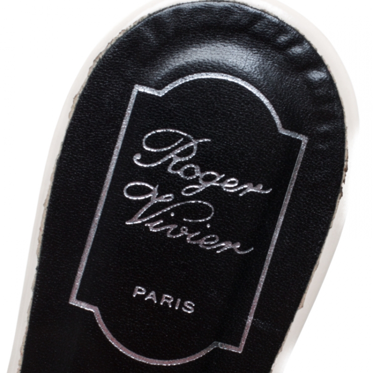 Pre Owned Roger Vivier Cream/Black Leather Pilgrim De Jour Flat Slides Size 39
