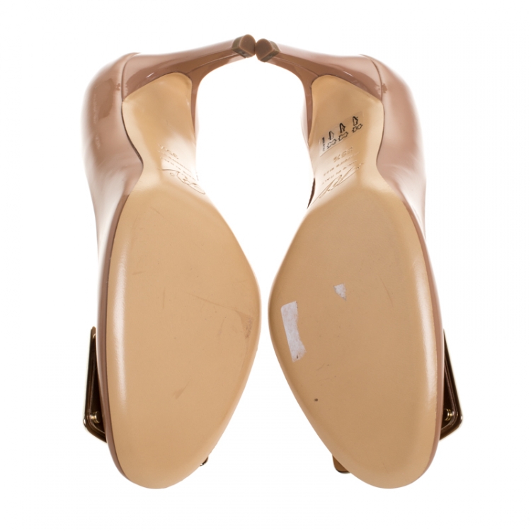 Pre Owned Roger Vivier Beige Patent Leather Buckle Pumps Size 35.5