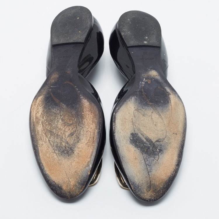 مملوكة مسبقًا Roger Vivier Black Patent Leather Chips D'Orsay Buckle Flats Size 39