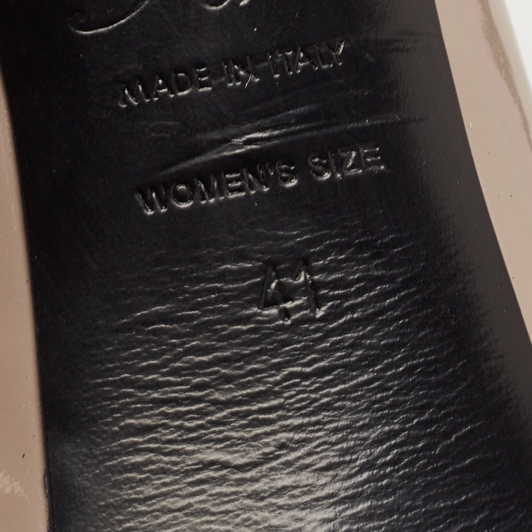 مملوكة مسبقًا Roger Vivier Grey Patent Leather Belle Square Toe Pumps Size 41
