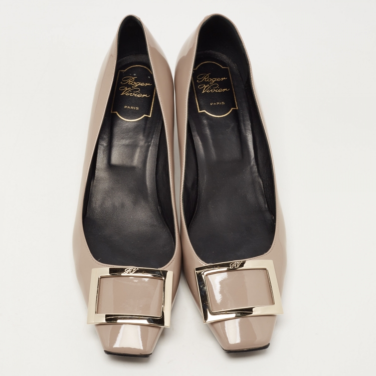 مملوكة مسبقًا Roger Vivier Grey Patent Leather Belle Square Toe Pumps Size 41