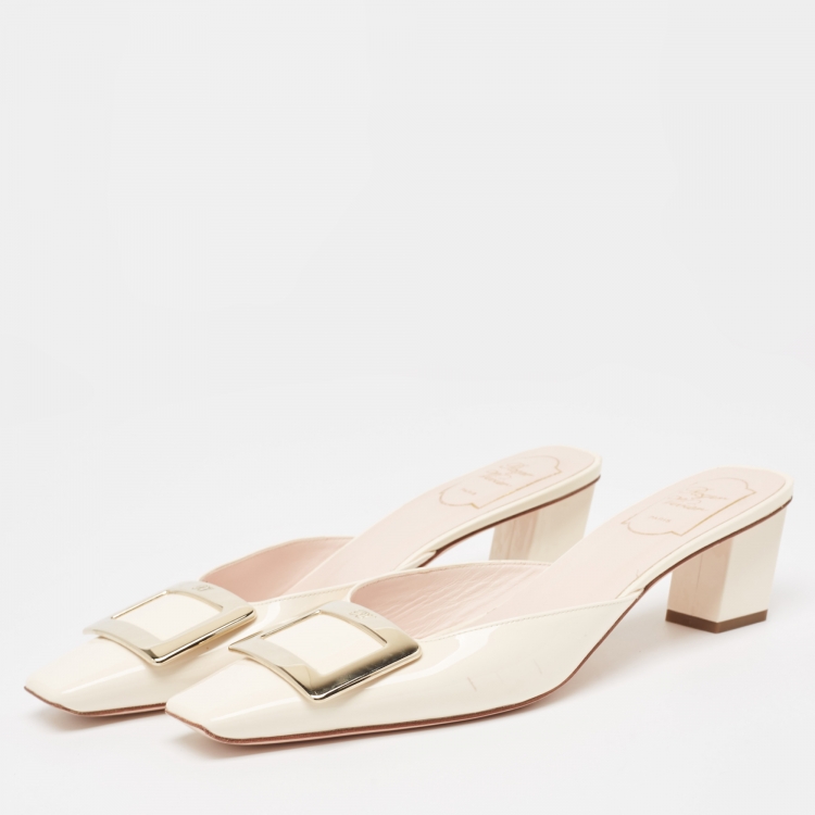 Pre Owned Roger Vivier Cream Patent Leather Belle Vivier  Mules Size 39