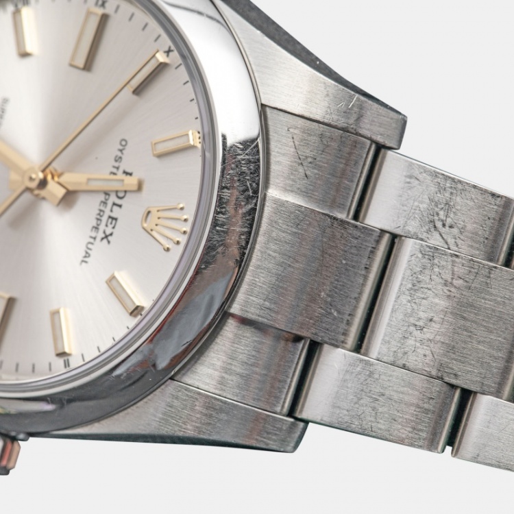 Pre Owned Rolex Silver Oystersteel Oyster Perpetual 124200-0001 Women's Wristwatch 34 mm