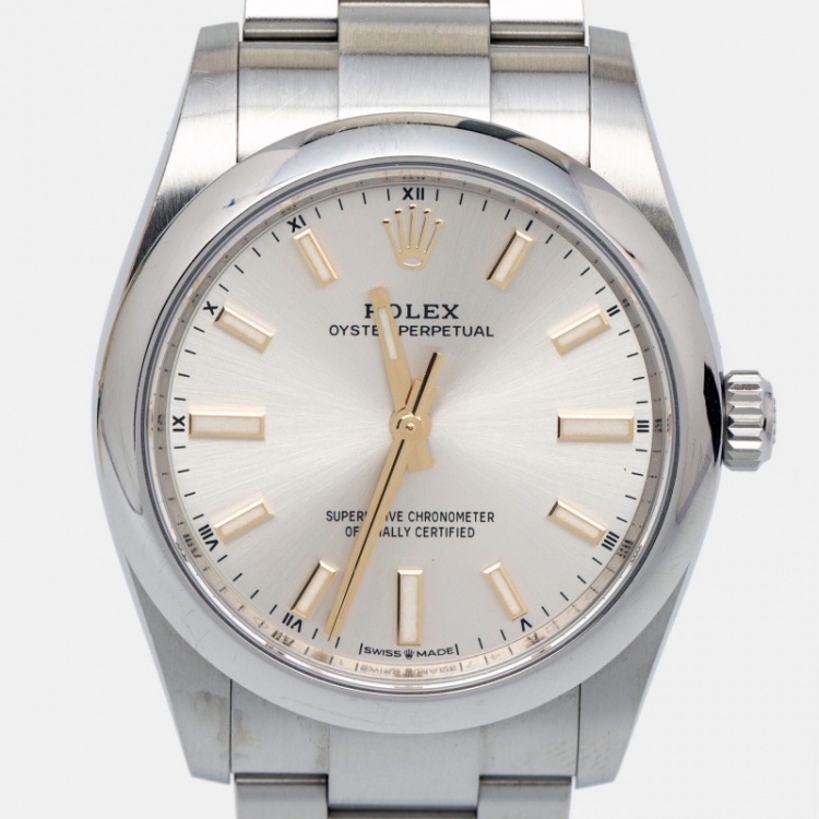 Pre Owned Rolex Silver Oystersteel Oyster Perpetual 124200-0001 Women's Wristwatch 34 mm