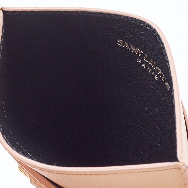 مملوكة مسبقًا Saint Laurent Peach Leather Easy Y Card Holder
