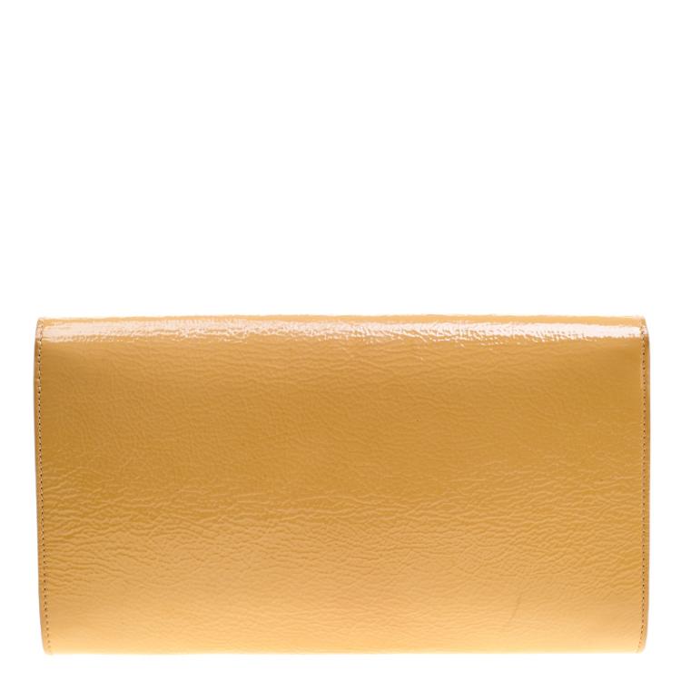 Pre Owned Saint Laurent Beige Patent Leather Belle De Jour Flap Clutch