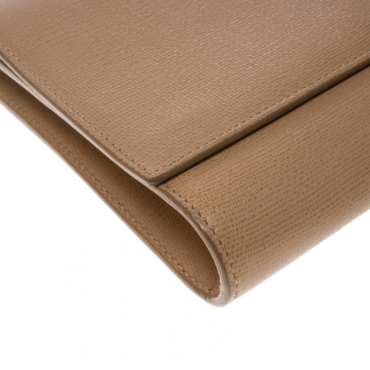 Pre Owned Saint Laurent Beige Leather Large Chyc Clutch