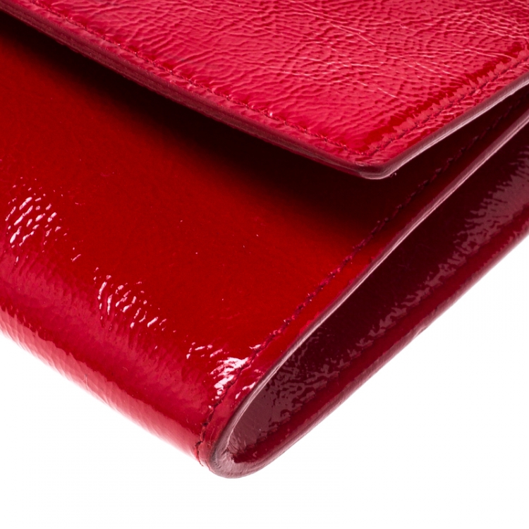 Pre Owned Saint Laurent Red Patent Leather Small Belle De Jour Flap Clutch