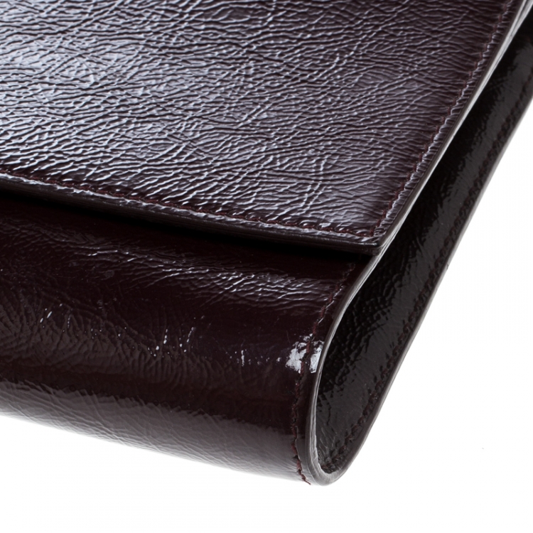 Pre Owned Saint Laurent Burgundy Patent Leather Belle De Jour Flap Clutch