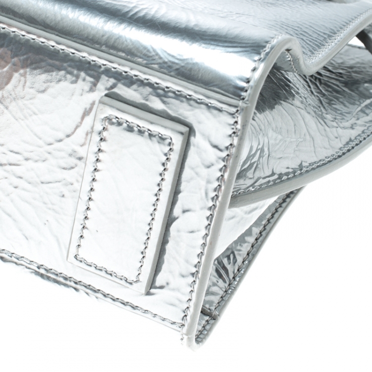 Pre Owned Saint Laurent Silver Laminated Leather Classic Sac De Jour Tote