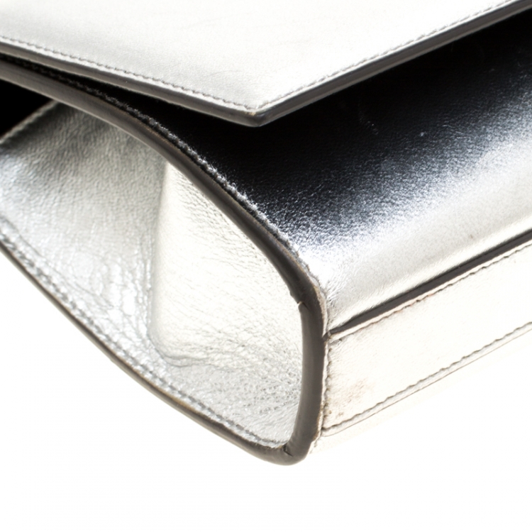 Pre Owned Saint Laurent Silver Leather Monogram Cassandre Clutch