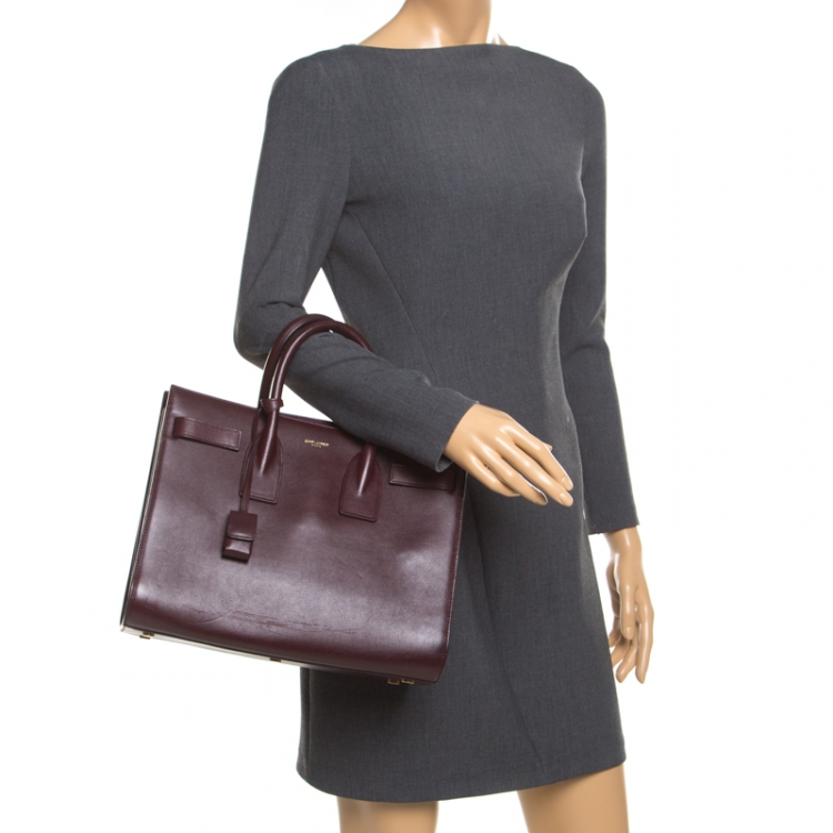 Pre Owned Saint Laurent Burgundy Leather Small Classic Sac De Jour Tote
