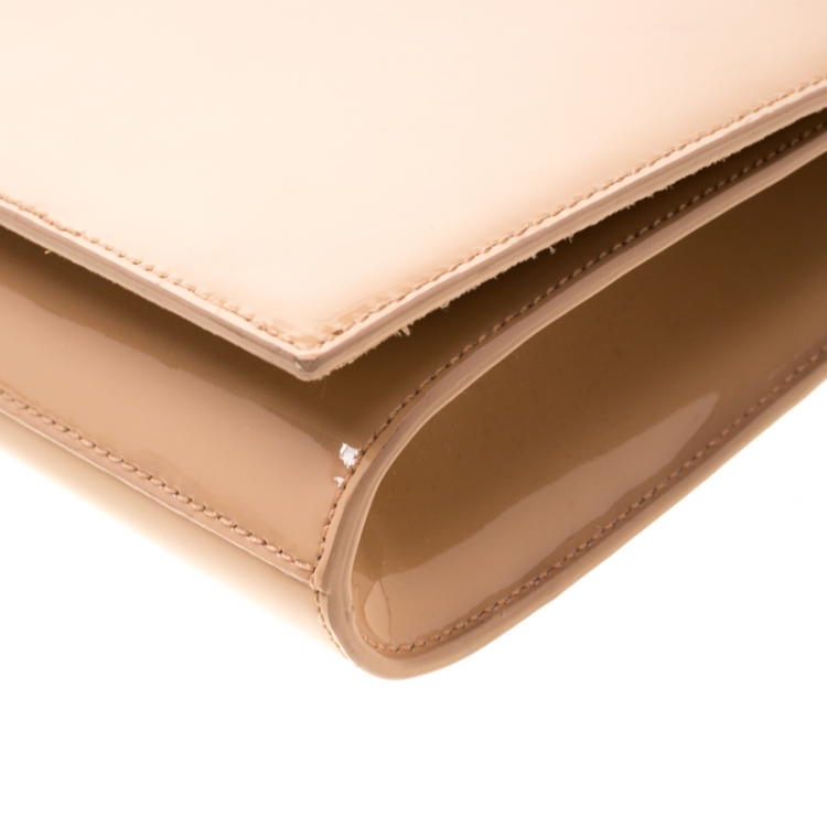 Pre Owned Saint Laurent Nude Patent Leather Belle De Jour Flap Clutch