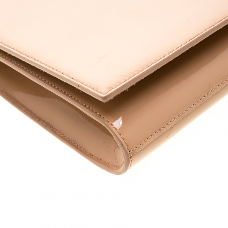Pre Owned Saint Laurent Nude Patent Leather Belle De Jour Flap Clutch