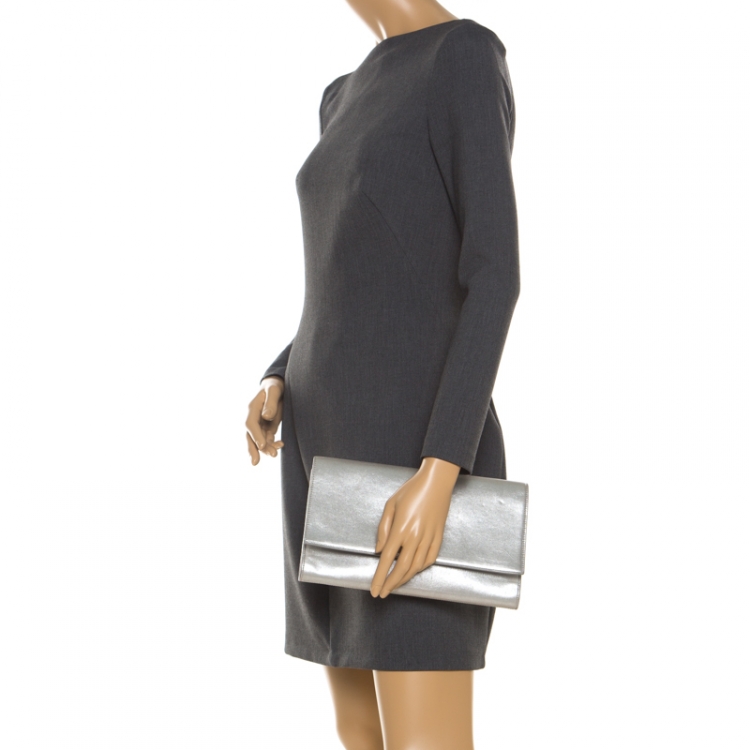 Pre Owned Saint Laurent Paris Silver Leather Belle De Jour Flap Clutch