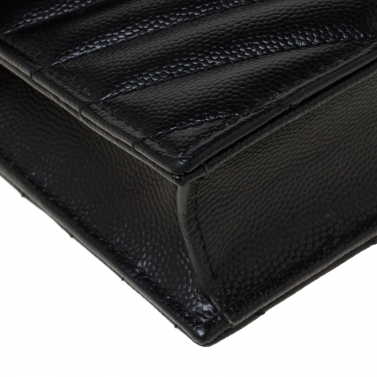 Pre Owned Saint Laurent Black Matelasse Leather Chain Clutch