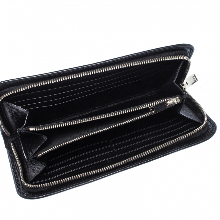 مملوكة مسبقًا Saint Laurent Black Crocodile Embossed Leather Zip Around Wallet
