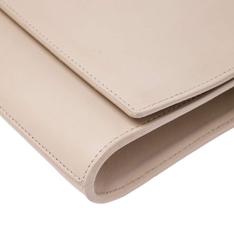 Pre Owned Saint Laurent Beige Leather Large Chyc Clutch