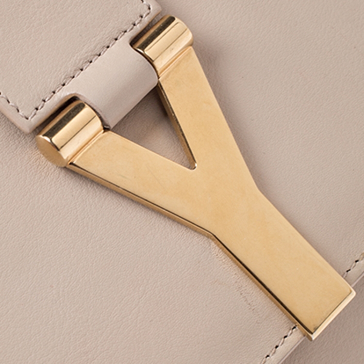 Pre Owned Saint Laurent Beige Leather Large Chyc Clutch