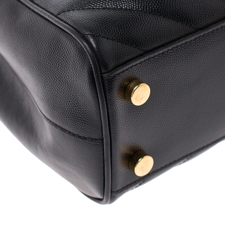 Pre Owned Saint Laurent Black Matelasse Leather Cassandre Shopper Tote