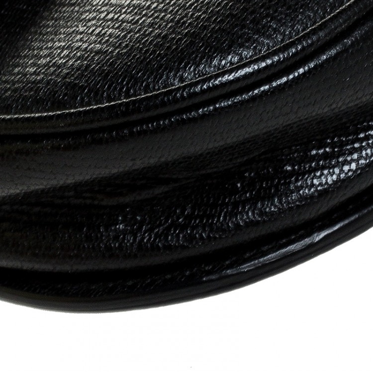 Pre Owned Saint Laurent Paris Black Leather Chyc Crossbody Bag