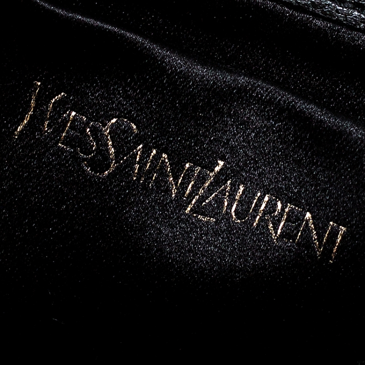 Pre Owned Saint Laurent Paris Black Leather Chyc Crossbody Bag