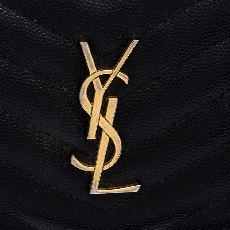 مملوكة مسبقًا Saint Laurent Paris Black Matelasse Leather Monogram Zip Around Wristlet Wallet