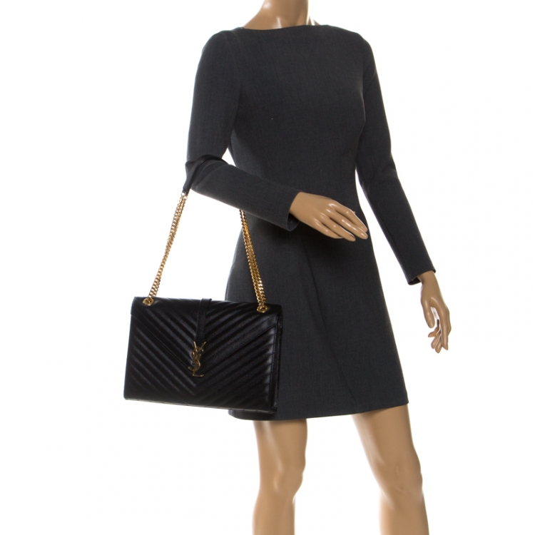 Pre Owned Saint Laurent Black Leather Monogram Envelope Shoulder Bag