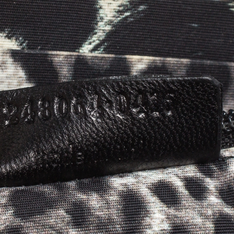 Pre Owned Saint Laurent Paris Black Patent Leather Zip Around Wallet