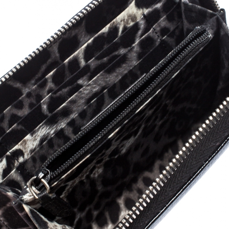 Pre Owned Saint Laurent Paris Black Patent Leather Zip Around Wallet