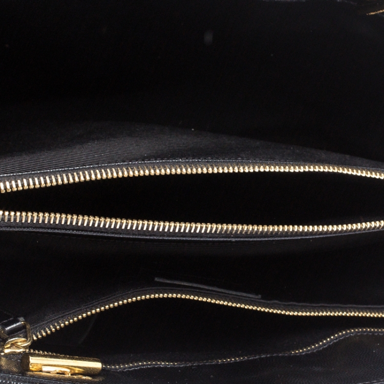 Pre Owned Saint Laurent Black Matelasse Leather Cassandre Shopper Tote