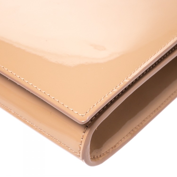 Pre Owned Saint Laurent Nude Patent Leather Belle De Jour Flap Clutch
