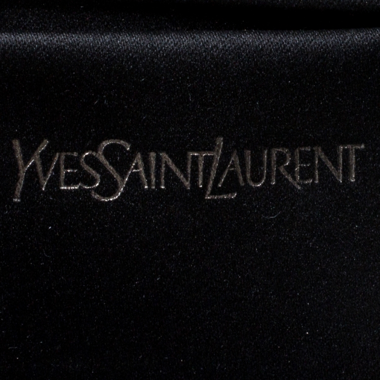 Pre Owned Saint Laurent Metallic Silver Leather Belle De Jour Flap Clutch