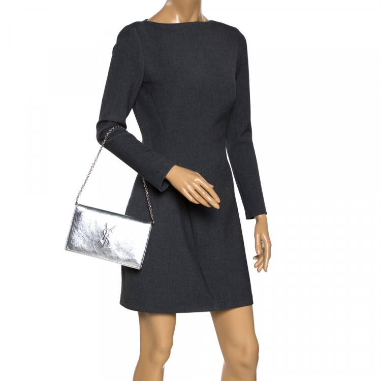 مملوكة مسبقًا Saint Laurent Paris Metallic Silver Leather Wallet on Chain
