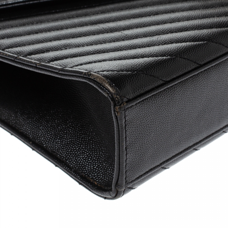 مملوكة مسبقًا Saint Laurent Black Matelasse Leather Large Cassandre Flap Bag