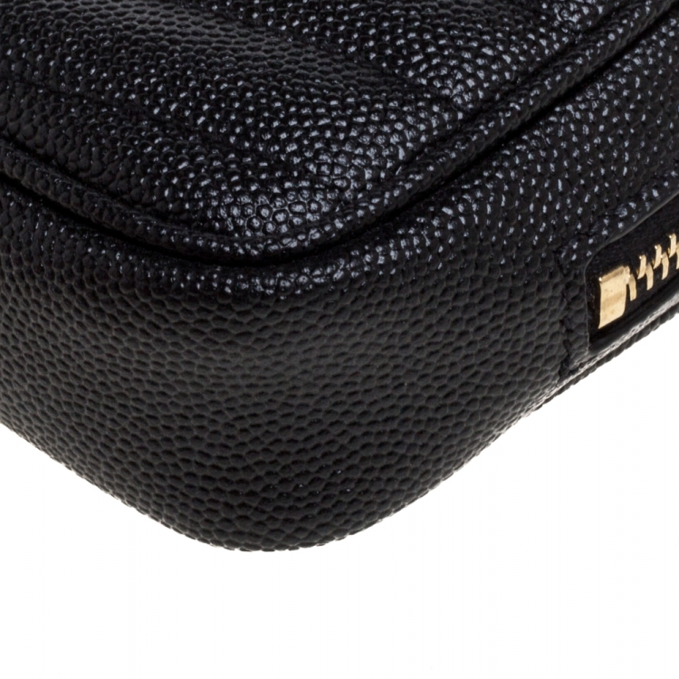 مملوكة مسبقًا Saint Laurent Black Chevron Leather Baby Lou Bag