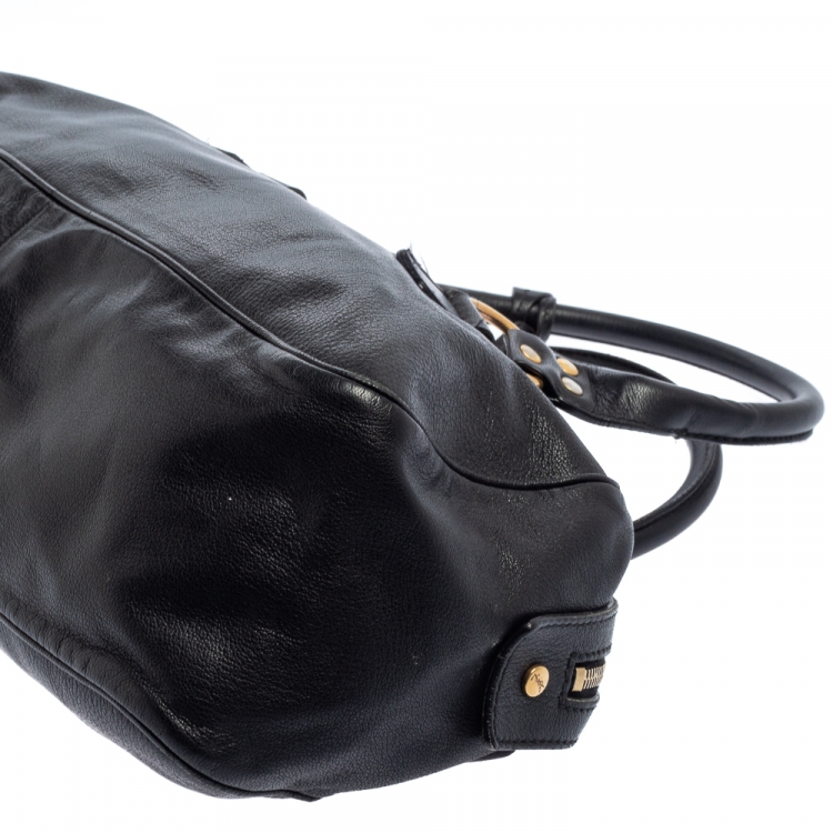 مملوكة مسبقًا Yves Saint Laurent Black Leather Muse Bowler Bag